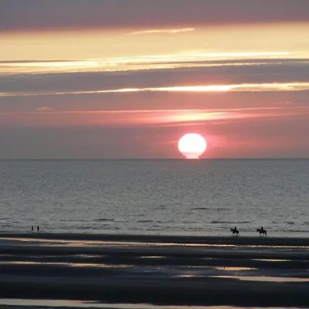 Nieuwpoort With Stunning Sea View, Cleaning Included Apartment *