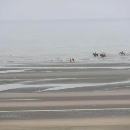 Nieuwpoort With Stunning Sea View, Cleaning Included Oostduinkerke